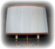 Forme américaine , ici présenté en lampe bouillote . Plissé mousseline blanc cassé.