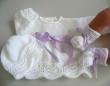 petite brassière à ruban mauve et son bonnet et ses chaussons, coloris blanc,  en vente sur ma boutique en ligne Bleu-Blanc-Neige 
https://www.alittlemarket.com/boutique/bleu_blanc_neige-158651.html