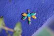 pendentif libellule multicolore 25 euros
