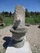 réf 283 - Fontaine en pierre

Haut totale : 197 cm

Vasque: 56 cm haut 
Diam ext: 69 cm -int: 50 cm