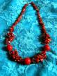 http://www.alittlemarket.com/collier/fr_corail_rouge_collier_mi_long_pour_les_fetes_-14519757.html