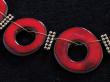 collier anneaux rouge...  boutique en ligne sur http://www.aummade.com