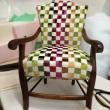 Fauteuil réfection traditionnelle et Couverture tissus Arlequin de chez chanee ! 