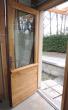 Porte d'entrée périgourdine en châtaignier avec cloutage