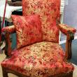 Fauteuil recouvert d'un tissus de Soie ! 