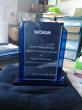Trophée en verre gravé et personnalisé pour une entreprise