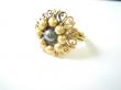 Bague médiévale avec pierre pyrite centrale et filigrane