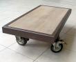 table basse chariot sur mesures en acier et chêne style industriel