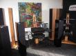meubles hi-fi et home cinéma 
bois massif 
plateaux verre trempé
meuble homologué anti vibrations Métravib
laboratoir recherche acoustique