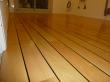 PARQUET MASSIF EN ACACIA PONT DE BATEAU