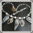 Collier gris blanc, polymère, métal, verre